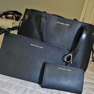 Michael Kors Black Large Tote with wristlet and wallet